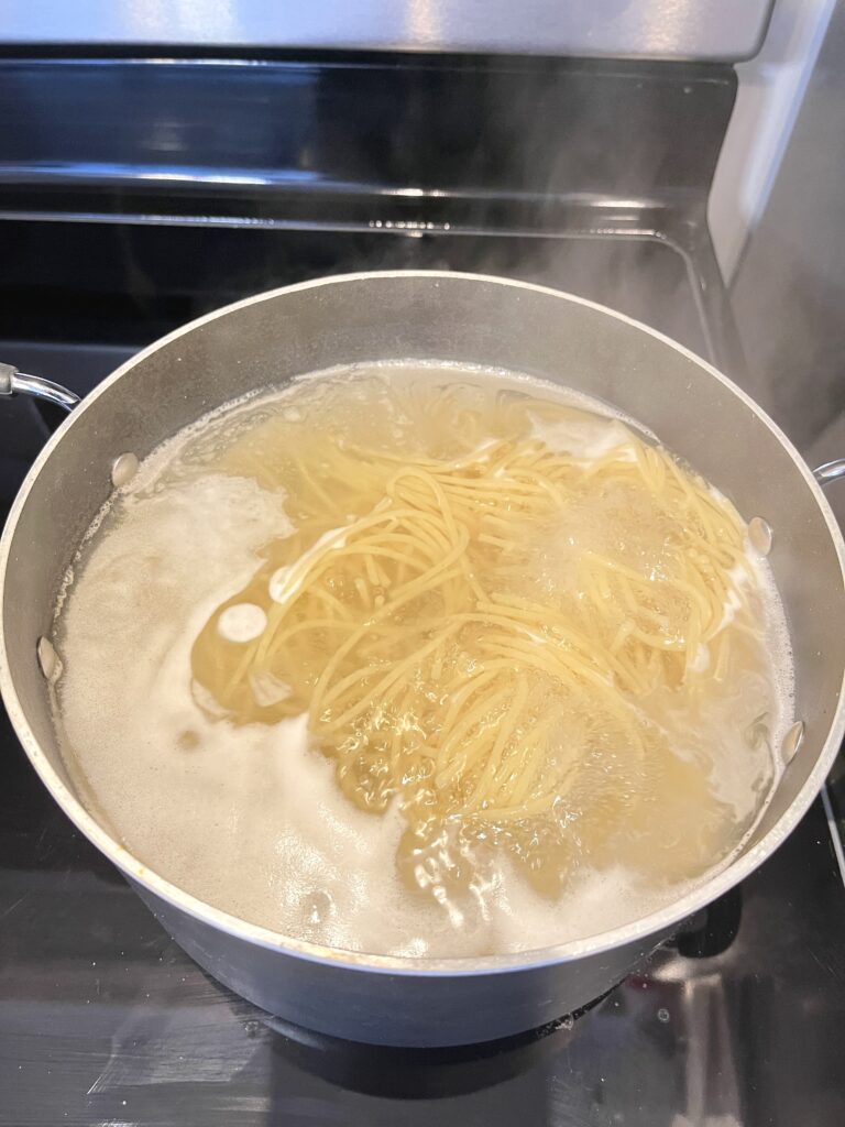 pasta for Spaghetti Meat Sauce