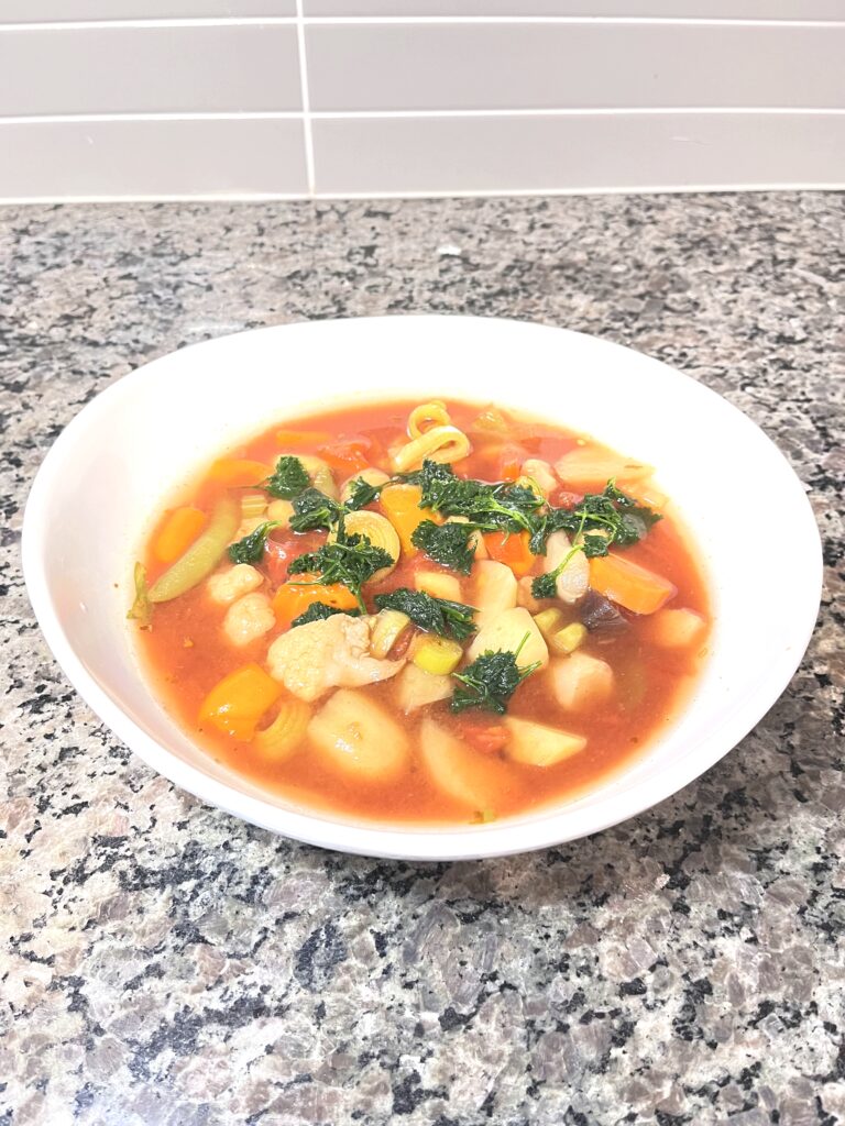 Vegetable soup without cream